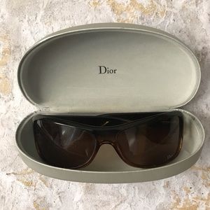 ☀️ Dior vintage sunglasses with case